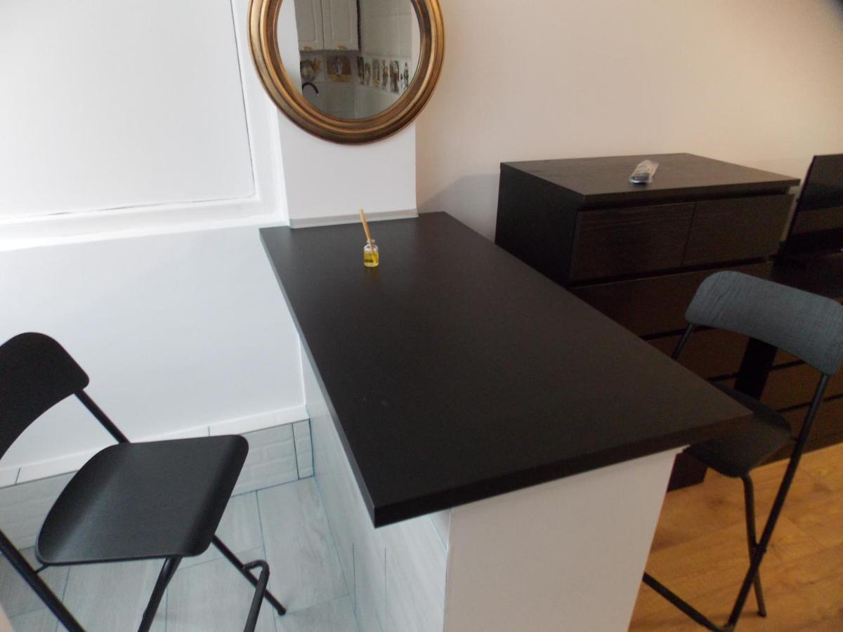 Garsoniera Moderna Apartman Bukarest Kültér fotó